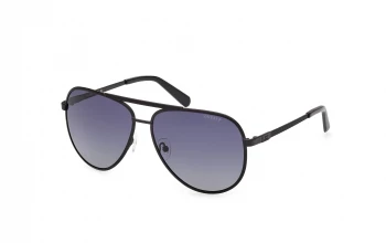 Guess GU00209 style-color 02D Matte Black / Matte Black / smoke polarized smoke polarized Lens