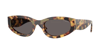 Vogue VO5585S style-color 260587 Yellow Tortoise / Black Smoke Lens